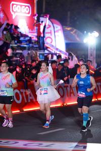 BIB: 12967, 832
                            <button type="button" onclick="openModal(21435992)" class="btn btn-primary btn-sm float-right btn-popup" data-toggle="modal" data-target=".modal-high-quality">
                        <i class="fas fa-shopping-cart"></i> Add to Cart
                    </button>
                                            <button type="button" onclick="isThisMe(21435992, true)" class="btn btn-success btn-sm float-right btn-popup btn-isme hidden" data-toggle="tooltip" data-placement="bottom" title="นี่คือรูปของคุณใช่ไหม คลิกที่นี่เพื่อเอาเข้าอัลบั้ม">
                        <i class="fas fa-plus"></i> Add to album
                    </button>
                    <button type="button" onclick="isThisMe(21435992, false)" class="btn btn-warning btn-sm float-right btn-popup btn-isnotme hidden">
                        <i class="fas fa-ban"></i> Remove from album
                    </button>