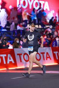 BIB: 42098
                            <button type="button" onclick="openModal(21419198)" class="btn btn-primary btn-sm float-right btn-popup" data-toggle="modal" data-target=".modal-high-quality">
                        <i class="fas fa-shopping-cart"></i> Add to Cart
                    </button>
                                            <button type="button" onclick="isThisMe(21419198, true)" class="btn btn-success btn-sm float-right btn-popup btn-isme hidden" data-toggle="tooltip" data-placement="bottom" title="นี่คือรูปของคุณใช่ไหม คลิกที่นี่เพื่อเอาเข้าอัลบั้ม">
                        <i class="fas fa-plus"></i> Add to album
                    </button>
                    <button type="button" onclick="isThisMe(21419198, false)" class="btn btn-warning btn-sm float-right btn-popup btn-isnotme hidden">
                        <i class="fas fa-ban"></i> Remove from album
                    </button>