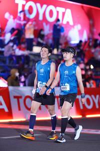 BIB: 41801
                            <button type="button" onclick="openModal(21413363)" class="btn btn-primary btn-sm float-right btn-popup" data-toggle="modal" data-target=".modal-high-quality">
                        <i class="fas fa-shopping-cart"></i> Add to Cart
                    </button>
                                            <button type="button" onclick="isThisMe(21413363, true)" class="btn btn-success btn-sm float-right btn-popup btn-isme hidden" data-toggle="tooltip" data-placement="bottom" title="นี่คือรูปของคุณใช่ไหม คลิกที่นี่เพื่อเอาเข้าอัลบั้ม">
                        <i class="fas fa-plus"></i> Add to album
                    </button>
                    <button type="button" onclick="isThisMe(21413363, false)" class="btn btn-warning btn-sm float-right btn-popup btn-isnotme hidden">
                        <i class="fas fa-ban"></i> Remove from album
                    </button>