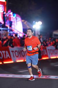 BIB: 13571
                            <button type="button" onclick="openModal(21436934)" class="btn btn-primary btn-sm float-right btn-popup" data-toggle="modal" data-target=".modal-high-quality">
                        <i class="fas fa-shopping-cart"></i> Add to Cart
                    </button>
                                            <button type="button" onclick="isThisMe(21436934, true)" class="btn btn-success btn-sm float-right btn-popup btn-isme hidden" data-toggle="tooltip" data-placement="bottom" title="นี่คือรูปของคุณใช่ไหม คลิกที่นี่เพื่อเอาเข้าอัลบั้ม">
                        <i class="fas fa-plus"></i> Add to album
                    </button>
                    <button type="button" onclick="isThisMe(21436934, false)" class="btn btn-warning btn-sm float-right btn-popup btn-isnotme hidden">
                        <i class="fas fa-ban"></i> Remove from album
                    </button>