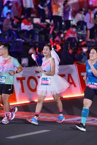 BIB: 867, 45332, 45975
                            <button type="button" onclick="openModal(21436377)" class="btn btn-primary btn-sm float-right btn-popup" data-toggle="modal" data-target=".modal-high-quality">
                        <i class="fas fa-shopping-cart"></i> Add to Cart
                    </button>
                                            <button type="button" onclick="isThisMe(21436377, true)" class="btn btn-success btn-sm float-right btn-popup btn-isme hidden" data-toggle="tooltip" data-placement="bottom" title="นี่คือรูปของคุณใช่ไหม คลิกที่นี่เพื่อเอาเข้าอัลบั้ม">
                        <i class="fas fa-plus"></i> Add to album
                    </button>
                    <button type="button" onclick="isThisMe(21436377, false)" class="btn btn-warning btn-sm float-right btn-popup btn-isnotme hidden">
                        <i class="fas fa-ban"></i> Remove from album
                    </button>