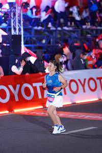 BIB: 300
                            <button type="button" onclick="openModal(21401322)" class="btn btn-primary btn-sm float-right btn-popup" data-toggle="modal" data-target=".modal-high-quality">
                        <i class="fas fa-shopping-cart"></i> Add to Cart
                    </button>
                                            <button type="button" onclick="isThisMe(21401322, true)" class="btn btn-success btn-sm float-right btn-popup btn-isme hidden" data-toggle="tooltip" data-placement="bottom" title="นี่คือรูปของคุณใช่ไหม คลิกที่นี่เพื่อเอาเข้าอัลบั้ม">
                        <i class="fas fa-plus"></i> Add to album
                    </button>
                    <button type="button" onclick="isThisMe(21401322, false)" class="btn btn-warning btn-sm float-right btn-popup btn-isnotme hidden">
                        <i class="fas fa-ban"></i> Remove from album
                    </button>