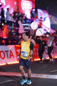 BIB: 
                            <button type="button" onclick="openModal(21438358)" class="btn btn-primary btn-sm float-right btn-popup" data-toggle="modal" data-target=".modal-high-quality">
                        <i class="fas fa-shopping-cart"></i> Add to Cart
                    </button>
                                            <button type="button" onclick="isThisMe(21438358, true)" class="btn btn-success btn-sm float-right btn-popup btn-isme hidden" data-toggle="tooltip" data-placement="bottom" title="นี่คือรูปของคุณใช่ไหม คลิกที่นี่เพื่อเอาเข้าอัลบั้ม">
                        <i class="fas fa-plus"></i> Add to album
                    </button>
                    <button type="button" onclick="isThisMe(21438358, false)" class="btn btn-warning btn-sm float-right btn-popup btn-isnotme hidden">
                        <i class="fas fa-ban"></i> Remove from album
                    </button>