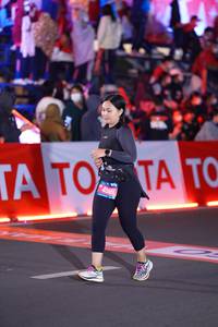 BIB: 45866
                            <button type="button" onclick="openModal(21421225)" class="btn btn-primary btn-sm float-right btn-popup" data-toggle="modal" data-target=".modal-high-quality">
                        <i class="fas fa-shopping-cart"></i> Add to Cart
                    </button>
                                            <button type="button" onclick="isThisMe(21421225, true)" class="btn btn-success btn-sm float-right btn-popup btn-isme hidden" data-toggle="tooltip" data-placement="bottom" title="นี่คือรูปของคุณใช่ไหม คลิกที่นี่เพื่อเอาเข้าอัลบั้ม">
                        <i class="fas fa-plus"></i> Add to album
                    </button>
                    <button type="button" onclick="isThisMe(21421225, false)" class="btn btn-warning btn-sm float-right btn-popup btn-isnotme hidden">
                        <i class="fas fa-ban"></i> Remove from album
                    </button>