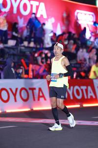 BIB: 200, 0130
                            <button type="button" onclick="openModal(21412816)" class="btn btn-primary btn-sm float-right btn-popup" data-toggle="modal" data-target=".modal-high-quality">
                        <i class="fas fa-shopping-cart"></i> Add to Cart
                    </button>
                                            <button type="button" onclick="isThisMe(21412816, true)" class="btn btn-success btn-sm float-right btn-popup btn-isme hidden" data-toggle="tooltip" data-placement="bottom" title="นี่คือรูปของคุณใช่ไหม คลิกที่นี่เพื่อเอาเข้าอัลบั้ม">
                        <i class="fas fa-plus"></i> Add to album
                    </button>
                    <button type="button" onclick="isThisMe(21412816, false)" class="btn btn-warning btn-sm float-right btn-popup btn-isnotme hidden">
                        <i class="fas fa-ban"></i> Remove from album
                    </button>