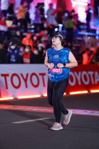 BIB: 46017
                            <button type="button" onclick="openModal(21437525)" class="btn btn-primary btn-sm float-right btn-popup" data-toggle="modal" data-target=".modal-high-quality">
                        <i class="fas fa-shopping-cart"></i> Add to Cart
                    </button>
                                            <button type="button" onclick="isThisMe(21437525, true)" class="btn btn-success btn-sm float-right btn-popup btn-isme hidden" data-toggle="tooltip" data-placement="bottom" title="นี่คือรูปของคุณใช่ไหม คลิกที่นี่เพื่อเอาเข้าอัลบั้ม">
                        <i class="fas fa-plus"></i> Add to album
                    </button>
                    <button type="button" onclick="isThisMe(21437525, false)" class="btn btn-warning btn-sm float-right btn-popup btn-isnotme hidden">
                        <i class="fas fa-ban"></i> Remove from album
                    </button>