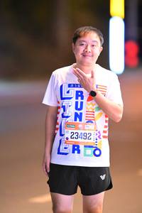 BIB: 23492
                            <button type="button" onclick="openModal(19672917)" class="btn btn-primary btn-sm float-right btn-popup" data-toggle="modal" data-target=".modal-high-quality">
                        <i class="fas fa-shopping-cart"></i> Add to Cart
                    </button>
                                            <button type="button" onclick="isThisMe(19672917, true)" class="btn btn-success btn-sm float-right btn-popup btn-isme hidden" data-toggle="tooltip" data-placement="bottom" title="นี่คือรูปของคุณใช่ไหม คลิกที่นี่เพื่อเอาเข้าอัลบั้ม">
                        <i class="fas fa-plus"></i> Add to album
                    </button>
                    <button type="button" onclick="isThisMe(19672917, false)" class="btn btn-warning btn-sm float-right btn-popup btn-isnotme hidden">
                        <i class="fas fa-ban"></i> Remove from album
                    </button>