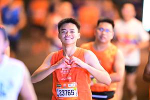 BIB: 1221, 23765
                            <button type="button" onclick="openModal(21173772)" class="btn btn-primary btn-sm float-right btn-popup" data-toggle="modal" data-target=".modal-high-quality">
                        <i class="fas fa-shopping-cart"></i> Add to Cart
                    </button>
                                            <button type="button" onclick="isThisMe(21173772, true)" class="btn btn-success btn-sm float-right btn-popup btn-isme hidden" data-toggle="tooltip" data-placement="bottom" title="นี่คือรูปของคุณใช่ไหม คลิกที่นี่เพื่อเอาเข้าอัลบั้ม">
                        <i class="fas fa-plus"></i> Add to album
                    </button>
                    <button type="button" onclick="isThisMe(21173772, false)" class="btn btn-warning btn-sm float-right btn-popup btn-isnotme hidden">
                        <i class="fas fa-ban"></i> Remove from album
                    </button>