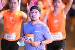 BIB: 20131, 22647, 20130
                            <button type="button" onclick="openModal(21154391)" class="btn btn-primary btn-sm float-right btn-popup" data-toggle="modal" data-target=".modal-high-quality">
                        <i class="fas fa-shopping-cart"></i> Add to Cart
                    </button>
                                            <button type="button" onclick="isThisMe(21154391, true)" class="btn btn-success btn-sm float-right btn-popup btn-isme hidden" data-toggle="tooltip" data-placement="bottom" title="นี่คือรูปของคุณใช่ไหม คลิกที่นี่เพื่อเอาเข้าอัลบั้ม">
                        <i class="fas fa-plus"></i> Add to album
                    </button>
                    <button type="button" onclick="isThisMe(21154391, false)" class="btn btn-warning btn-sm float-right btn-popup btn-isnotme hidden">
                        <i class="fas fa-ban"></i> Remove from album
                    </button>