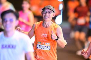 BIB: 202, 20506
                            <button type="button" onclick="openModal(21056809)" class="btn btn-primary btn-sm float-right btn-popup" data-toggle="modal" data-target=".modal-high-quality">
                        <i class="fas fa-shopping-cart"></i> Add to Cart
                    </button>
                                            <button type="button" onclick="isThisMe(21056809, true)" class="btn btn-success btn-sm float-right btn-popup btn-isme hidden" data-toggle="tooltip" data-placement="bottom" title="นี่คือรูปของคุณใช่ไหม คลิกที่นี่เพื่อเอาเข้าอัลบั้ม">
                        <i class="fas fa-plus"></i> Add to album
                    </button>
                    <button type="button" onclick="isThisMe(21056809, false)" class="btn btn-warning btn-sm float-right btn-popup btn-isnotme hidden">
                        <i class="fas fa-ban"></i> Remove from album
                    </button>