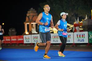 BIB: 310, 42034, 45524, 1001
                            <button type="button" onclick="openModal(20416793)" class="btn btn-primary btn-sm float-right btn-popup" data-toggle="modal" data-target=".modal-high-quality">
                        <i class="fas fa-shopping-cart"></i> Add to Cart
                    </button>
                                            <button type="button" onclick="isThisMe(20416793, true)" class="btn btn-success btn-sm float-right btn-popup btn-isme hidden" data-toggle="tooltip" data-placement="bottom" title="นี่คือรูปของคุณใช่ไหม คลิกที่นี่เพื่อเอาเข้าอัลบั้ม">
                        <i class="fas fa-plus"></i> Add to album
                    </button>
                    <button type="button" onclick="isThisMe(20416793, false)" class="btn btn-warning btn-sm float-right btn-popup btn-isnotme hidden">
                        <i class="fas fa-ban"></i> Remove from album
                    </button>