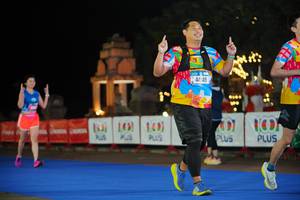 BIB: 474, 101, 44149, 0000, 200, 701
                            <button type="button" onclick="openModal(20454987)" class="btn btn-primary btn-sm float-right btn-popup" data-toggle="modal" data-target=".modal-high-quality">
                        <i class="fas fa-shopping-cart"></i> Add to Cart
                    </button>
                                            <button type="button" onclick="isThisMe(20454987, true)" class="btn btn-success btn-sm float-right btn-popup btn-isme hidden" data-toggle="tooltip" data-placement="bottom" title="นี่คือรูปของคุณใช่ไหม คลิกที่นี่เพื่อเอาเข้าอัลบั้ม">
                        <i class="fas fa-plus"></i> Add to album
                    </button>
                    <button type="button" onclick="isThisMe(20454987, false)" class="btn btn-warning btn-sm float-right btn-popup btn-isnotme hidden">
                        <i class="fas fa-ban"></i> Remove from album
                    </button>