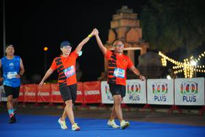 BIB: 45932, 1507, 1001, 100
                            <button type="button" onclick="openModal(20437023)" class="btn btn-primary btn-sm float-right btn-popup" data-toggle="modal" data-target=".modal-high-quality">
                        <i class="fas fa-shopping-cart"></i> Add to Cart
                    </button>
                                            <button type="button" onclick="isThisMe(20437023, true)" class="btn btn-success btn-sm float-right btn-popup btn-isme hidden" data-toggle="tooltip" data-placement="bottom" title="นี่คือรูปของคุณใช่ไหม คลิกที่นี่เพื่อเอาเข้าอัลบั้ม">
                        <i class="fas fa-plus"></i> Add to album
                    </button>
                    <button type="button" onclick="isThisMe(20437023, false)" class="btn btn-warning btn-sm float-right btn-popup btn-isnotme hidden">
                        <i class="fas fa-ban"></i> Remove from album
                    </button>