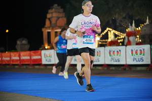 BIB: 41994, 100
                            <button type="button" onclick="openModal(20438045)" class="btn btn-primary btn-sm float-right btn-popup" data-toggle="modal" data-target=".modal-high-quality">
                        <i class="fas fa-shopping-cart"></i> Add to Cart
                    </button>
                                            <button type="button" onclick="isThisMe(20438045, true)" class="btn btn-success btn-sm float-right btn-popup btn-isme hidden" data-toggle="tooltip" data-placement="bottom" title="นี่คือรูปของคุณใช่ไหม คลิกที่นี่เพื่อเอาเข้าอัลบั้ม">
                        <i class="fas fa-plus"></i> Add to album
                    </button>
                    <button type="button" onclick="isThisMe(20438045, false)" class="btn btn-warning btn-sm float-right btn-popup btn-isnotme hidden">
                        <i class="fas fa-ban"></i> Remove from album
                    </button>