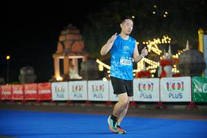 BIB: 1001, 43599, 100
                            <button type="button" onclick="openModal(20447437)" class="btn btn-primary btn-sm float-right btn-popup" data-toggle="modal" data-target=".modal-high-quality">
                        <i class="fas fa-shopping-cart"></i> Add to Cart
                    </button>
                                            <button type="button" onclick="isThisMe(20447437, true)" class="btn btn-success btn-sm float-right btn-popup btn-isme hidden" data-toggle="tooltip" data-placement="bottom" title="นี่คือรูปของคุณใช่ไหม คลิกที่นี่เพื่อเอาเข้าอัลบั้ม">
                        <i class="fas fa-plus"></i> Add to album
                    </button>
                    <button type="button" onclick="isThisMe(20447437, false)" class="btn btn-warning btn-sm float-right btn-popup btn-isnotme hidden">
                        <i class="fas fa-ban"></i> Remove from album
                    </button>