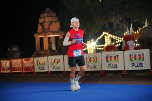 BIB: 42371, 1001
                            <button type="button" onclick="openModal(20433447)" class="btn btn-primary btn-sm float-right btn-popup" data-toggle="modal" data-target=".modal-high-quality">
                        <i class="fas fa-shopping-cart"></i> Add to Cart
                    </button>
                                            <button type="button" onclick="isThisMe(20433447, true)" class="btn btn-success btn-sm float-right btn-popup btn-isme hidden" data-toggle="tooltip" data-placement="bottom" title="นี่คือรูปของคุณใช่ไหม คลิกที่นี่เพื่อเอาเข้าอัลบั้ม">
                        <i class="fas fa-plus"></i> Add to album
                    </button>
                    <button type="button" onclick="isThisMe(20433447, false)" class="btn btn-warning btn-sm float-right btn-popup btn-isnotme hidden">
                        <i class="fas fa-ban"></i> Remove from album
                    </button>