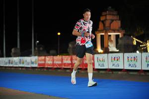 BIB: 1331, 1091, 401
                            <button type="button" onclick="openModal(20431136)" class="btn btn-primary btn-sm float-right btn-popup" data-toggle="modal" data-target=".modal-high-quality">
                        <i class="fas fa-shopping-cart"></i> Add to Cart
                    </button>
                                            <button type="button" onclick="isThisMe(20431136, true)" class="btn btn-success btn-sm float-right btn-popup btn-isme hidden" data-toggle="tooltip" data-placement="bottom" title="นี่คือรูปของคุณใช่ไหม คลิกที่นี่เพื่อเอาเข้าอัลบั้ม">
                        <i class="fas fa-plus"></i> Add to album
                    </button>
                    <button type="button" onclick="isThisMe(20431136, false)" class="btn btn-warning btn-sm float-right btn-popup btn-isnotme hidden">
                        <i class="fas fa-ban"></i> Remove from album
                    </button>