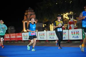 BIB: 1331, 150, 45113, 000000, 63453, 01001
                            <button type="button" onclick="openModal(20417121)" class="btn btn-primary btn-sm float-right btn-popup" data-toggle="modal" data-target=".modal-high-quality">
                        <i class="fas fa-shopping-cart"></i> Add to Cart
                    </button>
                                            <button type="button" onclick="isThisMe(20417121, true)" class="btn btn-success btn-sm float-right btn-popup btn-isme hidden" data-toggle="tooltip" data-placement="bottom" title="นี่คือรูปของคุณใช่ไหม คลิกที่นี่เพื่อเอาเข้าอัลบั้ม">
                        <i class="fas fa-plus"></i> Add to album
                    </button>
                    <button type="button" onclick="isThisMe(20417121, false)" class="btn btn-warning btn-sm float-right btn-popup btn-isnotme hidden">
                        <i class="fas fa-ban"></i> Remove from album
                    </button>