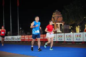 BIB: 100, 1001
                            <button type="button" onclick="openModal(20445668)" class="btn btn-primary btn-sm float-right btn-popup" data-toggle="modal" data-target=".modal-high-quality">
                        <i class="fas fa-shopping-cart"></i> Add to Cart
                    </button>
                                            <button type="button" onclick="isThisMe(20445668, true)" class="btn btn-success btn-sm float-right btn-popup btn-isme hidden" data-toggle="tooltip" data-placement="bottom" title="นี่คือรูปของคุณใช่ไหม คลิกที่นี่เพื่อเอาเข้าอัลบั้ม">
                        <i class="fas fa-plus"></i> Add to album
                    </button>
                    <button type="button" onclick="isThisMe(20445668, false)" class="btn btn-warning btn-sm float-right btn-popup btn-isnotme hidden">
                        <i class="fas fa-ban"></i> Remove from album
                    </button>