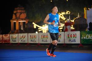 BIB: 100, 1001, 43376
                            <button type="button" onclick="openModal(20434317)" class="btn btn-primary btn-sm float-right btn-popup" data-toggle="modal" data-target=".modal-high-quality">
                        <i class="fas fa-shopping-cart"></i> Add to Cart
                    </button>
                                            <button type="button" onclick="isThisMe(20434317, true)" class="btn btn-success btn-sm float-right btn-popup btn-isme hidden" data-toggle="tooltip" data-placement="bottom" title="นี่คือรูปของคุณใช่ไหม คลิกที่นี่เพื่อเอาเข้าอัลบั้ม">
                        <i class="fas fa-plus"></i> Add to album
                    </button>
                    <button type="button" onclick="isThisMe(20434317, false)" class="btn btn-warning btn-sm float-right btn-popup btn-isnotme hidden">
                        <i class="fas fa-ban"></i> Remove from album
                    </button>