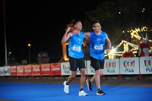 BIB: 133, 42744, 43752, 100
                            <button type="button" onclick="openModal(20439557)" class="btn btn-primary btn-sm float-right btn-popup" data-toggle="modal" data-target=".modal-high-quality">
                        <i class="fas fa-shopping-cart"></i> Add to Cart
                    </button>
                                            <button type="button" onclick="isThisMe(20439557, true)" class="btn btn-success btn-sm float-right btn-popup btn-isme hidden" data-toggle="tooltip" data-placement="bottom" title="นี่คือรูปของคุณใช่ไหม คลิกที่นี่เพื่อเอาเข้าอัลบั้ม">
                        <i class="fas fa-plus"></i> Add to album
                    </button>
                    <button type="button" onclick="isThisMe(20439557, false)" class="btn btn-warning btn-sm float-right btn-popup btn-isnotme hidden">
                        <i class="fas fa-ban"></i> Remove from album
                    </button>