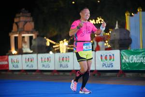 BIB: 101, 109, 41239, 100
                            <button type="button" onclick="openModal(20429564)" class="btn btn-primary btn-sm float-right btn-popup" data-toggle="modal" data-target=".modal-high-quality">
                        <i class="fas fa-shopping-cart"></i> Add to Cart
                    </button>
                                            <button type="button" onclick="isThisMe(20429564, true)" class="btn btn-success btn-sm float-right btn-popup btn-isme hidden" data-toggle="tooltip" data-placement="bottom" title="นี่คือรูปของคุณใช่ไหม คลิกที่นี่เพื่อเอาเข้าอัลบั้ม">
                        <i class="fas fa-plus"></i> Add to album
                    </button>
                    <button type="button" onclick="isThisMe(20429564, false)" class="btn btn-warning btn-sm float-right btn-popup btn-isnotme hidden">
                        <i class="fas fa-ban"></i> Remove from album
                    </button>