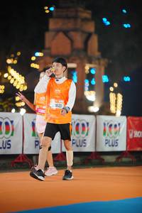BIB: 006, 25138, 1621
                            <button type="button" onclick="openModal(20392851)" class="btn btn-primary btn-sm float-right btn-popup" data-toggle="modal" data-target=".modal-high-quality">
                        <i class="fas fa-shopping-cart"></i> Add to Cart
                    </button>
                                            <button type="button" onclick="isThisMe(20392851, true)" class="btn btn-success btn-sm float-right btn-popup btn-isme hidden" data-toggle="tooltip" data-placement="bottom" title="นี่คือรูปของคุณใช่ไหม คลิกที่นี่เพื่อเอาเข้าอัลบั้ม">
                        <i class="fas fa-plus"></i> Add to album
                    </button>
                    <button type="button" onclick="isThisMe(20392851, false)" class="btn btn-warning btn-sm float-right btn-popup btn-isnotme hidden">
                        <i class="fas fa-ban"></i> Remove from album
                    </button>