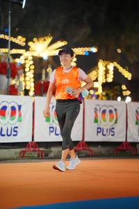 BIB: 100
                            <button type="button" onclick="openModal(20411050)" class="btn btn-primary btn-sm float-right btn-popup" data-toggle="modal" data-target=".modal-high-quality">
                        <i class="fas fa-shopping-cart"></i> Add to Cart
                    </button>
                                            <button type="button" onclick="isThisMe(20411050, true)" class="btn btn-success btn-sm float-right btn-popup btn-isme hidden" data-toggle="tooltip" data-placement="bottom" title="นี่คือรูปของคุณใช่ไหม คลิกที่นี่เพื่อเอาเข้าอัลบั้ม">
                        <i class="fas fa-plus"></i> Add to album
                    </button>
                    <button type="button" onclick="isThisMe(20411050, false)" class="btn btn-warning btn-sm float-right btn-popup btn-isnotme hidden">
                        <i class="fas fa-ban"></i> Remove from album
                    </button>