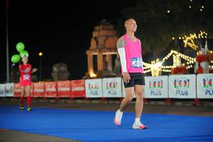 BIB: 101, 182, 0000
                            <button type="button" onclick="openModal(20442293)" class="btn btn-primary btn-sm float-right btn-popup" data-toggle="modal" data-target=".modal-high-quality">
                        <i class="fas fa-shopping-cart"></i> Add to Cart
                    </button>
                                            <button type="button" onclick="isThisMe(20442293, true)" class="btn btn-success btn-sm float-right btn-popup btn-isme hidden" data-toggle="tooltip" data-placement="bottom" title="นี่คือรูปของคุณใช่ไหม คลิกที่นี่เพื่อเอาเข้าอัลบั้ม">
                        <i class="fas fa-plus"></i> Add to album
                    </button>
                    <button type="button" onclick="isThisMe(20442293, false)" class="btn btn-warning btn-sm float-right btn-popup btn-isnotme hidden">
                        <i class="fas fa-ban"></i> Remove from album
                    </button>