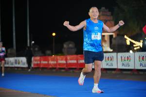 BIB: 40000, 4355
                            <button type="button" onclick="openModal(20436025)" class="btn btn-primary btn-sm float-right btn-popup" data-toggle="modal" data-target=".modal-high-quality">
                        <i class="fas fa-shopping-cart"></i> Add to Cart
                    </button>
                                            <button type="button" onclick="isThisMe(20436025, true)" class="btn btn-success btn-sm float-right btn-popup btn-isme hidden" data-toggle="tooltip" data-placement="bottom" title="นี่คือรูปของคุณใช่ไหม คลิกที่นี่เพื่อเอาเข้าอัลบั้ม">
                        <i class="fas fa-plus"></i> Add to album
                    </button>
                    <button type="button" onclick="isThisMe(20436025, false)" class="btn btn-warning btn-sm float-right btn-popup btn-isnotme hidden">
                        <i class="fas fa-ban"></i> Remove from album
                    </button>