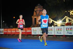 BIB: 1301, 42669, 000, 00000, 100
                            <button type="button" onclick="openModal(20429190)" class="btn btn-primary btn-sm float-right btn-popup" data-toggle="modal" data-target=".modal-high-quality">
                        <i class="fas fa-shopping-cart"></i> Add to Cart
                    </button>
                                            <button type="button" onclick="isThisMe(20429190, true)" class="btn btn-success btn-sm float-right btn-popup btn-isme hidden" data-toggle="tooltip" data-placement="bottom" title="นี่คือรูปของคุณใช่ไหม คลิกที่นี่เพื่อเอาเข้าอัลบั้ม">
                        <i class="fas fa-plus"></i> Add to album
                    </button>
                    <button type="button" onclick="isThisMe(20429190, false)" class="btn btn-warning btn-sm float-right btn-popup btn-isnotme hidden">
                        <i class="fas fa-ban"></i> Remove from album
                    </button>