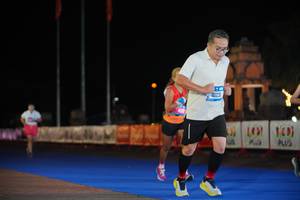 BIB: 41231, 1140160
                            <button type="button" onclick="openModal(20452596)" class="btn btn-primary btn-sm float-right btn-popup" data-toggle="modal" data-target=".modal-high-quality">
                        <i class="fas fa-shopping-cart"></i> Add to Cart
                    </button>
                                            <button type="button" onclick="isThisMe(20452596, true)" class="btn btn-success btn-sm float-right btn-popup btn-isme hidden" data-toggle="tooltip" data-placement="bottom" title="นี่คือรูปของคุณใช่ไหม คลิกที่นี่เพื่อเอาเข้าอัลบั้ม">
                        <i class="fas fa-plus"></i> Add to album
                    </button>
                    <button type="button" onclick="isThisMe(20452596, false)" class="btn btn-warning btn-sm float-right btn-popup btn-isnotme hidden">
                        <i class="fas fa-ban"></i> Remove from album
                    </button>