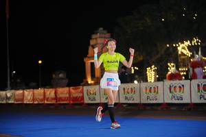 BIB: 1331, 1001
                            <button type="button" onclick="openModal(20442107)" class="btn btn-primary btn-sm float-right btn-popup" data-toggle="modal" data-target=".modal-high-quality">
                        <i class="fas fa-shopping-cart"></i> Add to Cart
                    </button>
                                            <button type="button" onclick="isThisMe(20442107, true)" class="btn btn-success btn-sm float-right btn-popup btn-isme hidden" data-toggle="tooltip" data-placement="bottom" title="นี่คือรูปของคุณใช่ไหม คลิกที่นี่เพื่อเอาเข้าอัลบั้ม">
                        <i class="fas fa-plus"></i> Add to album
                    </button>
                    <button type="button" onclick="isThisMe(20442107, false)" class="btn btn-warning btn-sm float-right btn-popup btn-isnotme hidden">
                        <i class="fas fa-ban"></i> Remove from album
                    </button>