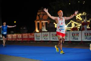 BIB: 41453, 000000, 100
                            <button type="button" onclick="openModal(20450270)" class="btn btn-primary btn-sm float-right btn-popup" data-toggle="modal" data-target=".modal-high-quality">
                        <i class="fas fa-shopping-cart"></i> Add to Cart
                    </button>
                                            <button type="button" onclick="isThisMe(20450270, true)" class="btn btn-success btn-sm float-right btn-popup btn-isme hidden" data-toggle="tooltip" data-placement="bottom" title="นี่คือรูปของคุณใช่ไหม คลิกที่นี่เพื่อเอาเข้าอัลบั้ม">
                        <i class="fas fa-plus"></i> Add to album
                    </button>
                    <button type="button" onclick="isThisMe(20450270, false)" class="btn btn-warning btn-sm float-right btn-popup btn-isnotme hidden">
                        <i class="fas fa-ban"></i> Remove from album
                    </button>