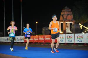 BIB: 147, 42230
                            <button type="button" onclick="openModal(20435107)" class="btn btn-primary btn-sm float-right btn-popup" data-toggle="modal" data-target=".modal-high-quality">
                        <i class="fas fa-shopping-cart"></i> Add to Cart
                    </button>
                                            <button type="button" onclick="isThisMe(20435107, true)" class="btn btn-success btn-sm float-right btn-popup btn-isme hidden" data-toggle="tooltip" data-placement="bottom" title="นี่คือรูปของคุณใช่ไหม คลิกที่นี่เพื่อเอาเข้าอัลบั้ม">
                        <i class="fas fa-plus"></i> Add to album
                    </button>
                    <button type="button" onclick="isThisMe(20435107, false)" class="btn btn-warning btn-sm float-right btn-popup btn-isnotme hidden">
                        <i class="fas fa-ban"></i> Remove from album
                    </button>