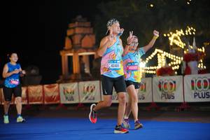 BIB: 42485, 45593, 00000, 100
                            <button type="button" onclick="openModal(20434578)" class="btn btn-primary btn-sm float-right btn-popup" data-toggle="modal" data-target=".modal-high-quality">
                        <i class="fas fa-shopping-cart"></i> Add to Cart
                    </button>
                                            <button type="button" onclick="isThisMe(20434578, true)" class="btn btn-success btn-sm float-right btn-popup btn-isme hidden" data-toggle="tooltip" data-placement="bottom" title="นี่คือรูปของคุณใช่ไหม คลิกที่นี่เพื่อเอาเข้าอัลบั้ม">
                        <i class="fas fa-plus"></i> Add to album
                    </button>
                    <button type="button" onclick="isThisMe(20434578, false)" class="btn btn-warning btn-sm float-right btn-popup btn-isnotme hidden">
                        <i class="fas fa-ban"></i> Remove from album
                    </button>