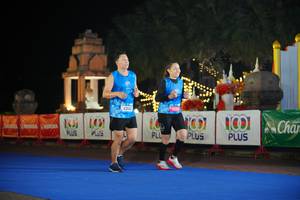 BIB: 1331, 1001, 43543
                            <button type="button" onclick="openModal(20446320)" class="btn btn-primary btn-sm float-right btn-popup" data-toggle="modal" data-target=".modal-high-quality">
                        <i class="fas fa-shopping-cart"></i> Add to Cart
                    </button>
                                            <button type="button" onclick="isThisMe(20446320, true)" class="btn btn-success btn-sm float-right btn-popup btn-isme hidden" data-toggle="tooltip" data-placement="bottom" title="นี่คือรูปของคุณใช่ไหม คลิกที่นี่เพื่อเอาเข้าอัลบั้ม">
                        <i class="fas fa-plus"></i> Add to album
                    </button>
                    <button type="button" onclick="isThisMe(20446320, false)" class="btn btn-warning btn-sm float-right btn-popup btn-isnotme hidden">
                        <i class="fas fa-ban"></i> Remove from album
                    </button>