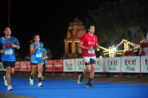 BIB: 42939, 1331, 43410, 0000, 1001, 100
                            <button type="button" onclick="openModal(20448704)" class="btn btn-primary btn-sm float-right btn-popup" data-toggle="modal" data-target=".modal-high-quality">
                        <i class="fas fa-shopping-cart"></i> Add to Cart
                    </button>
                                            <button type="button" onclick="isThisMe(20448704, true)" class="btn btn-success btn-sm float-right btn-popup btn-isme hidden" data-toggle="tooltip" data-placement="bottom" title="นี่คือรูปของคุณใช่ไหม คลิกที่นี่เพื่อเอาเข้าอัลบั้ม">
                        <i class="fas fa-plus"></i> Add to album
                    </button>
                    <button type="button" onclick="isThisMe(20448704, false)" class="btn btn-warning btn-sm float-right btn-popup btn-isnotme hidden">
                        <i class="fas fa-ban"></i> Remove from album
                    </button>