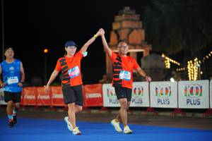 BIB: 43656, 45932, 1507, 0000000, 100
                            <button type="button" onclick="openModal(20437068)" class="btn btn-primary btn-sm float-right btn-popup" data-toggle="modal" data-target=".modal-high-quality">
                        <i class="fas fa-shopping-cart"></i> Add to Cart
                    </button>
                                            <button type="button" onclick="isThisMe(20437068, true)" class="btn btn-success btn-sm float-right btn-popup btn-isme hidden" data-toggle="tooltip" data-placement="bottom" title="นี่คือรูปของคุณใช่ไหม คลิกที่นี่เพื่อเอาเข้าอัลบั้ม">
                        <i class="fas fa-plus"></i> Add to album
                    </button>
                    <button type="button" onclick="isThisMe(20437068, false)" class="btn btn-warning btn-sm float-right btn-popup btn-isnotme hidden">
                        <i class="fas fa-ban"></i> Remove from album
                    </button>