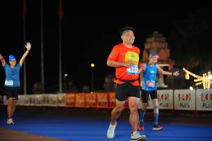 BIB: 4115, 100
                            <button type="button" onclick="openModal(20456314)" class="btn btn-primary btn-sm float-right btn-popup" data-toggle="modal" data-target=".modal-high-quality">
                        <i class="fas fa-shopping-cart"></i> Add to Cart
                    </button>
                                            <button type="button" onclick="isThisMe(20456314, true)" class="btn btn-success btn-sm float-right btn-popup btn-isme hidden" data-toggle="tooltip" data-placement="bottom" title="นี่คือรูปของคุณใช่ไหม คลิกที่นี่เพื่อเอาเข้าอัลบั้ม">
                        <i class="fas fa-plus"></i> Add to album
                    </button>
                    <button type="button" onclick="isThisMe(20456314, false)" class="btn btn-warning btn-sm float-right btn-popup btn-isnotme hidden">
                        <i class="fas fa-ban"></i> Remove from album
                    </button>