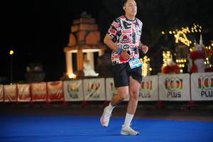 BIB: 405, 0000, 01001
                            <button type="button" onclick="openModal(20431277)" class="btn btn-primary btn-sm float-right btn-popup" data-toggle="modal" data-target=".modal-high-quality">
                        <i class="fas fa-shopping-cart"></i> Add to Cart
                    </button>
                                            <button type="button" onclick="isThisMe(20431277, true)" class="btn btn-success btn-sm float-right btn-popup btn-isme hidden" data-toggle="tooltip" data-placement="bottom" title="นี่คือรูปของคุณใช่ไหม คลิกที่นี่เพื่อเอาเข้าอัลบั้ม">
                        <i class="fas fa-plus"></i> Add to album
                    </button>
                    <button type="button" onclick="isThisMe(20431277, false)" class="btn btn-warning btn-sm float-right btn-popup btn-isnotme hidden">
                        <i class="fas fa-ban"></i> Remove from album
                    </button>