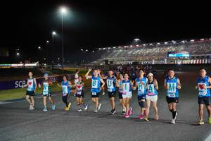 BIB: 400
                            <button type="button" onclick="openModal(20280115)" class="btn btn-primary btn-sm float-right btn-popup" data-toggle="modal" data-target=".modal-high-quality">
                        <i class="fas fa-shopping-cart"></i> Add to Cart
                    </button>
                                            <button type="button" onclick="isThisMe(20280115, true)" class="btn btn-success btn-sm float-right btn-popup btn-isme hidden" data-toggle="tooltip" data-placement="bottom" title="นี่คือรูปของคุณใช่ไหม คลิกที่นี่เพื่อเอาเข้าอัลบั้ม">
                        <i class="fas fa-plus"></i> Add to album
                    </button>
                    <button type="button" onclick="isThisMe(20280115, false)" class="btn btn-warning btn-sm float-right btn-popup btn-isnotme hidden">
                        <i class="fas fa-ban"></i> Remove from album
                    </button>