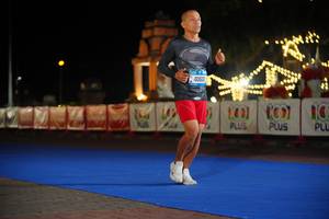 BIB: 4060, 1001, 100
                            <button type="button" onclick="openModal(20453892)" class="btn btn-primary btn-sm float-right btn-popup" data-toggle="modal" data-target=".modal-high-quality">
                        <i class="fas fa-shopping-cart"></i> Add to Cart
                    </button>
                                            <button type="button" onclick="isThisMe(20453892, true)" class="btn btn-success btn-sm float-right btn-popup btn-isme hidden" data-toggle="tooltip" data-placement="bottom" title="นี่คือรูปของคุณใช่ไหม คลิกที่นี่เพื่อเอาเข้าอัลบั้ม">
                        <i class="fas fa-plus"></i> Add to album
                    </button>
                    <button type="button" onclick="isThisMe(20453892, false)" class="btn btn-warning btn-sm float-right btn-popup btn-isnotme hidden">
                        <i class="fas fa-ban"></i> Remove from album
                    </button>