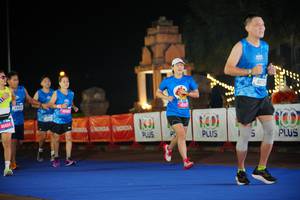 BIB: 45424, 1331, 427, 100
                            <button type="button" onclick="openModal(20435447)" class="btn btn-primary btn-sm float-right btn-popup" data-toggle="modal" data-target=".modal-high-quality">
                        <i class="fas fa-shopping-cart"></i> Add to Cart
                    </button>
                                            <button type="button" onclick="isThisMe(20435447, true)" class="btn btn-success btn-sm float-right btn-popup btn-isme hidden" data-toggle="tooltip" data-placement="bottom" title="นี่คือรูปของคุณใช่ไหม คลิกที่นี่เพื่อเอาเข้าอัลบั้ม">
                        <i class="fas fa-plus"></i> Add to album
                    </button>
                    <button type="button" onclick="isThisMe(20435447, false)" class="btn btn-warning btn-sm float-right btn-popup btn-isnotme hidden">
                        <i class="fas fa-ban"></i> Remove from album
                    </button>