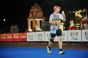 BIB: 101, 42332, 200
                            <button type="button" onclick="openModal(20438293)" class="btn btn-primary btn-sm float-right btn-popup" data-toggle="modal" data-target=".modal-high-quality">
                        <i class="fas fa-shopping-cart"></i> Add to Cart
                    </button>
                                            <button type="button" onclick="isThisMe(20438293, true)" class="btn btn-success btn-sm float-right btn-popup btn-isme hidden" data-toggle="tooltip" data-placement="bottom" title="นี่คือรูปของคุณใช่ไหม คลิกที่นี่เพื่อเอาเข้าอัลบั้ม">
                        <i class="fas fa-plus"></i> Add to album
                    </button>
                    <button type="button" onclick="isThisMe(20438293, false)" class="btn btn-warning btn-sm float-right btn-popup btn-isnotme hidden">
                        <i class="fas fa-ban"></i> Remove from album
                    </button>