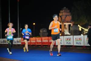 BIB: 471, 42230, 100
                            <button type="button" onclick="openModal(20435111)" class="btn btn-primary btn-sm float-right btn-popup" data-toggle="modal" data-target=".modal-high-quality">
                        <i class="fas fa-shopping-cart"></i> Add to Cart
                    </button>
                                            <button type="button" onclick="isThisMe(20435111, true)" class="btn btn-success btn-sm float-right btn-popup btn-isme hidden" data-toggle="tooltip" data-placement="bottom" title="นี่คือรูปของคุณใช่ไหม คลิกที่นี่เพื่อเอาเข้าอัลบั้ม">
                        <i class="fas fa-plus"></i> Add to album
                    </button>
                    <button type="button" onclick="isThisMe(20435111, false)" class="btn btn-warning btn-sm float-right btn-popup btn-isnotme hidden">
                        <i class="fas fa-ban"></i> Remove from album
                    </button>