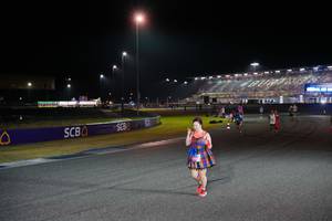 BIB: 
                            <button type="button" onclick="openModal(20276795)" class="btn btn-primary btn-sm float-right btn-popup" data-toggle="modal" data-target=".modal-high-quality">
                        <i class="fas fa-shopping-cart"></i> Add to Cart
                    </button>
                                            <button type="button" onclick="isThisMe(20276795, true)" class="btn btn-success btn-sm float-right btn-popup btn-isme hidden" data-toggle="tooltip" data-placement="bottom" title="นี่คือรูปของคุณใช่ไหม คลิกที่นี่เพื่อเอาเข้าอัลบั้ม">
                        <i class="fas fa-plus"></i> Add to album
                    </button>
                    <button type="button" onclick="isThisMe(20276795, false)" class="btn btn-warning btn-sm float-right btn-popup btn-isnotme hidden">
                        <i class="fas fa-ban"></i> Remove from album
                    </button>