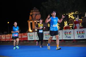 BIB: 45113, 1331, 42223, 1001
                            <button type="button" onclick="openModal(20416984)" class="btn btn-primary btn-sm float-right btn-popup" data-toggle="modal" data-target=".modal-high-quality">
                        <i class="fas fa-shopping-cart"></i> Add to Cart
                    </button>
                                            <button type="button" onclick="isThisMe(20416984, true)" class="btn btn-success btn-sm float-right btn-popup btn-isme hidden" data-toggle="tooltip" data-placement="bottom" title="นี่คือรูปของคุณใช่ไหม คลิกที่นี่เพื่อเอาเข้าอัลบั้ม">
                        <i class="fas fa-plus"></i> Add to album
                    </button>
                    <button type="button" onclick="isThisMe(20416984, false)" class="btn btn-warning btn-sm float-right btn-popup btn-isnotme hidden">
                        <i class="fas fa-ban"></i> Remove from album
                    </button>