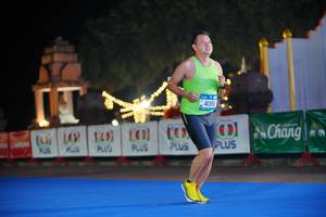 BIB: 401, 021, 41350
                            <button type="button" onclick="openModal(20439226)" class="btn btn-primary btn-sm float-right btn-popup" data-toggle="modal" data-target=".modal-high-quality">
                        <i class="fas fa-shopping-cart"></i> Add to Cart
                    </button>
                                            <button type="button" onclick="isThisMe(20439226, true)" class="btn btn-success btn-sm float-right btn-popup btn-isme hidden" data-toggle="tooltip" data-placement="bottom" title="นี่คือรูปของคุณใช่ไหม คลิกที่นี่เพื่อเอาเข้าอัลบั้ม">
                        <i class="fas fa-plus"></i> Add to album
                    </button>
                    <button type="button" onclick="isThisMe(20439226, false)" class="btn btn-warning btn-sm float-right btn-popup btn-isnotme hidden">
                        <i class="fas fa-ban"></i> Remove from album
                    </button>