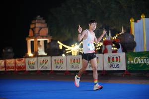 BIB: 001, 021, 80121
                            <button type="button" onclick="openModal(20449706)" class="btn btn-primary btn-sm float-right btn-popup" data-toggle="modal" data-target=".modal-high-quality">
                        <i class="fas fa-shopping-cart"></i> Add to Cart
                    </button>
                                            <button type="button" onclick="isThisMe(20449706, true)" class="btn btn-success btn-sm float-right btn-popup btn-isme hidden" data-toggle="tooltip" data-placement="bottom" title="นี่คือรูปของคุณใช่ไหม คลิกที่นี่เพื่อเอาเข้าอัลบั้ม">
                        <i class="fas fa-plus"></i> Add to album
                    </button>
                    <button type="button" onclick="isThisMe(20449706, false)" class="btn btn-warning btn-sm float-right btn-popup btn-isnotme hidden">
                        <i class="fas fa-ban"></i> Remove from album
                    </button>